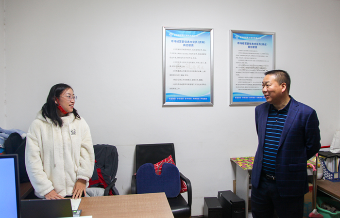 1670412492716568.jpg (小圖)董事長調(diào)研4.jpg