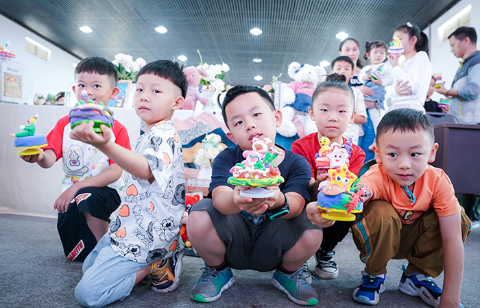 1686016165798274.jpg 小圖合影2.jpg